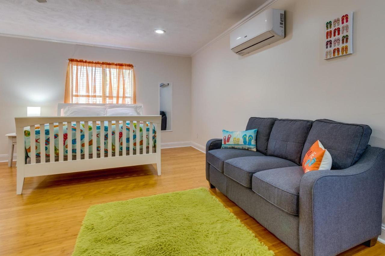 Gulf Breeze Vacation Rental For 2 With Pool Access! Ngoại thất bức ảnh